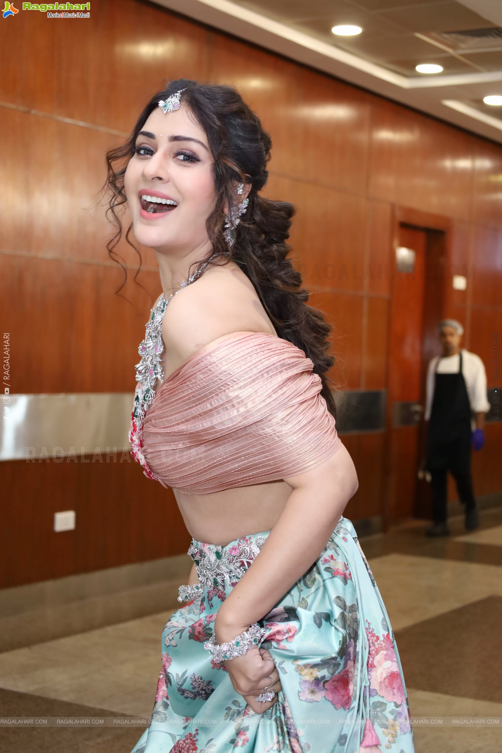Payal Rajput at Hi Life Jewels Exhibition Launch, HD Gallery