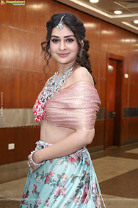 Payal Rajput at Hi Life Jewels Exhibition Launch, HD Gallery