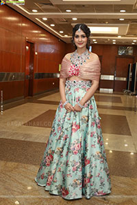 Payal Rajput at Hi Life Jewels Exhibition Launch, HD Gallery