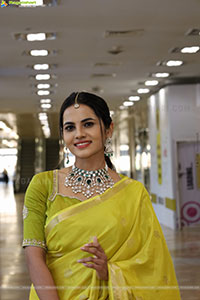 Priyanka Chowdary at Hi Life Jewels Launch