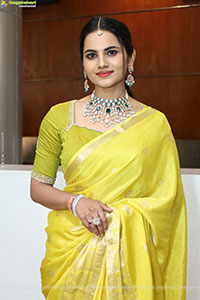 Priyanka Chowdary at Hi Life Jewels Launch