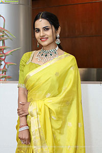 Priyanka Chowdary at Hi Life Jewels Launch