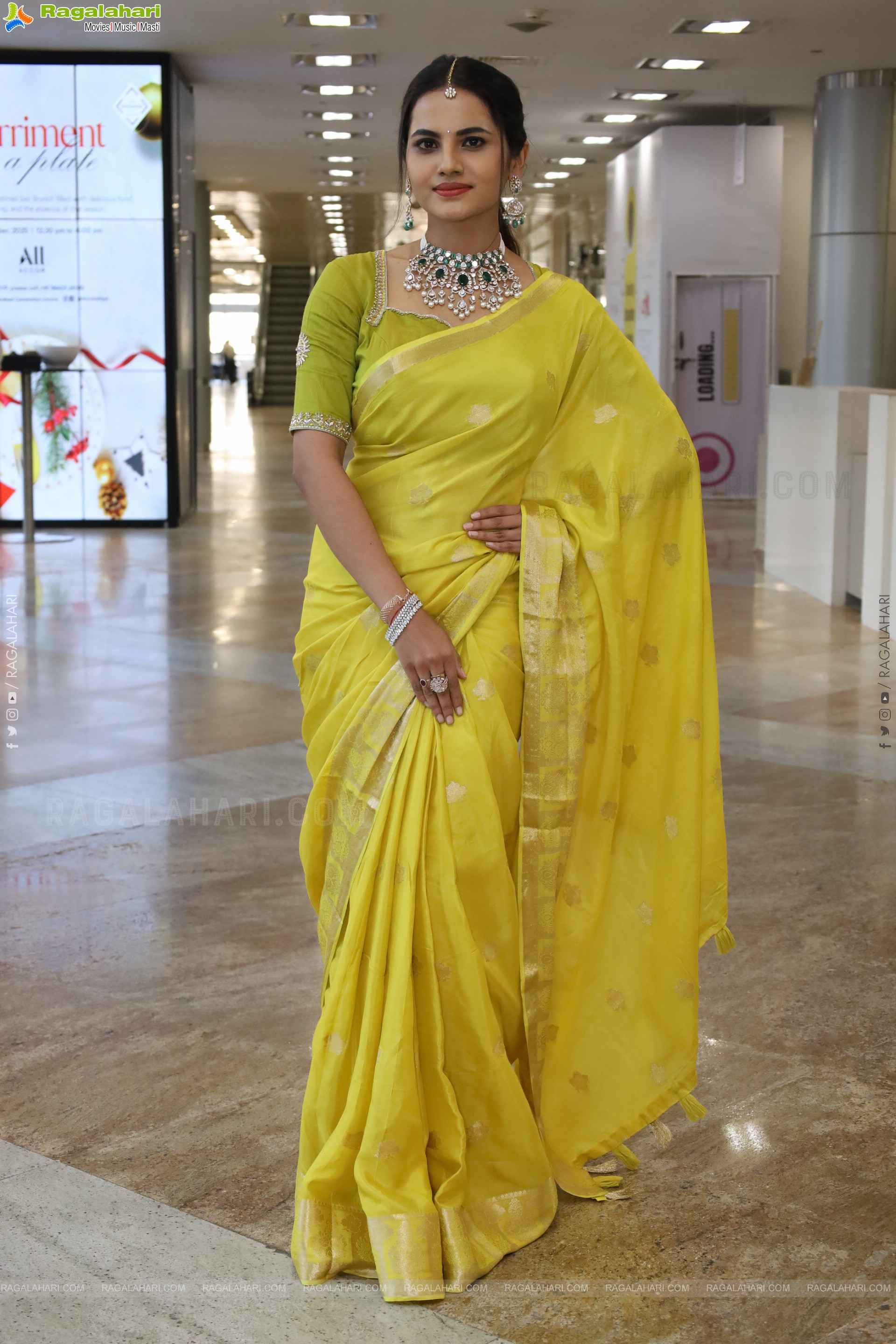 Priyanka Chowdary at Hi Life Jewels Launch, HD Gallery