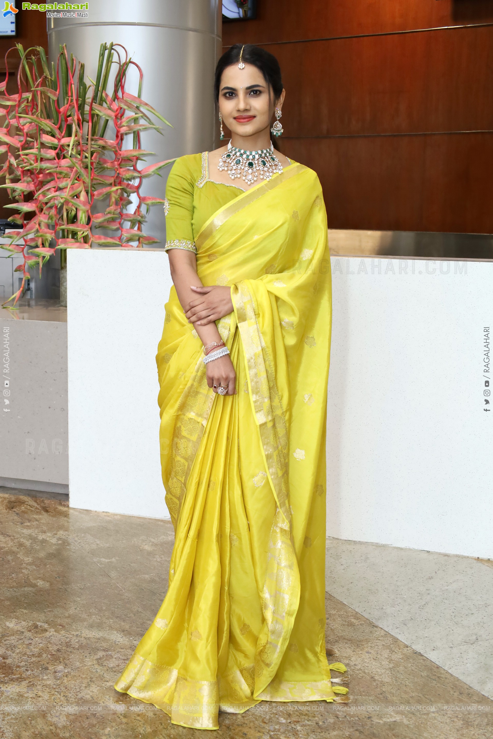 Priyanka Chowdary at Hi Life Jewels Launch, HD Gallery