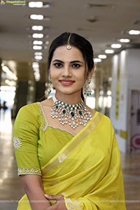 Priyanka Chowdary at Hi Life Jewels Launch