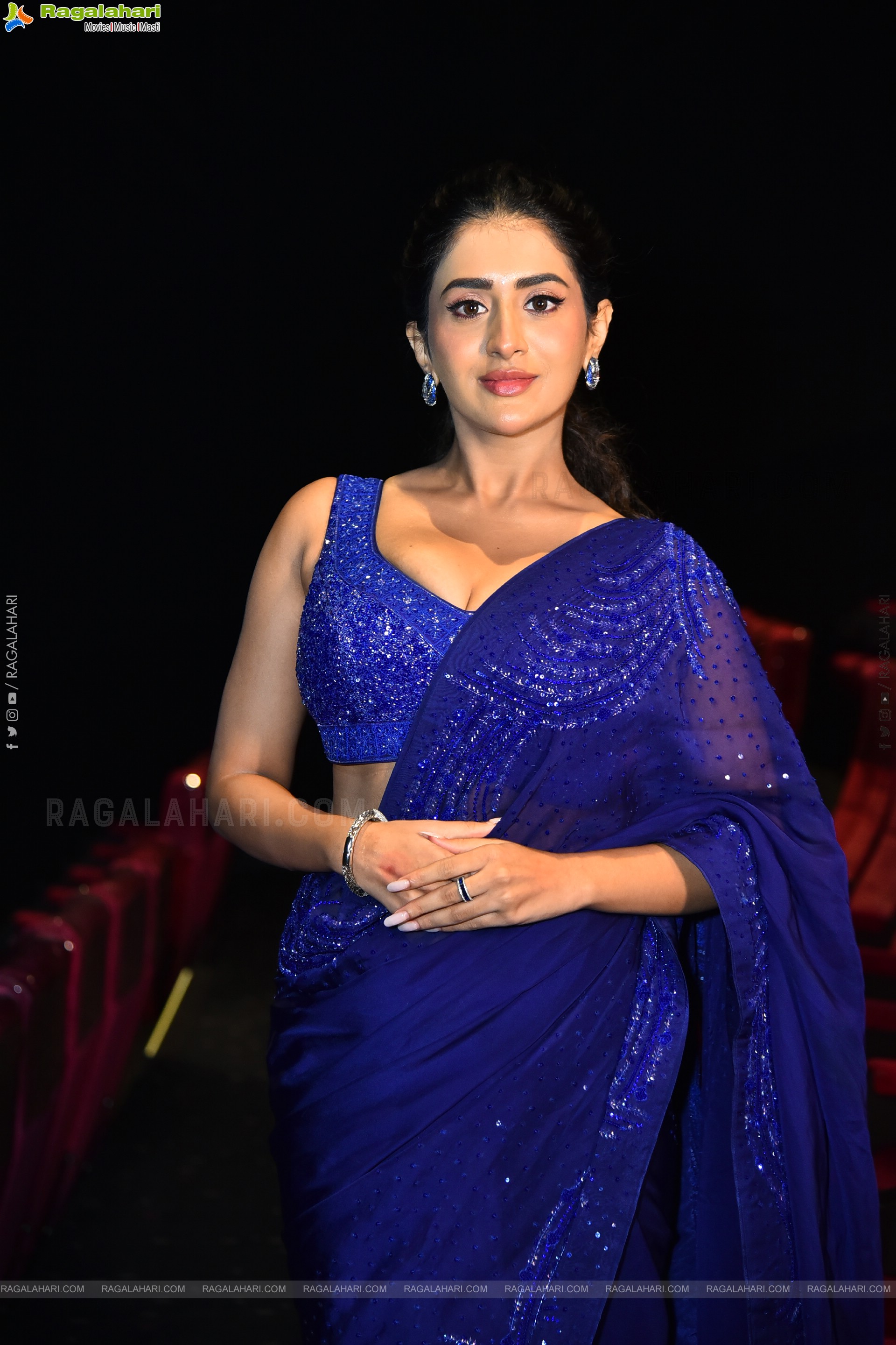 Rashi Singh at 3 Roses Season 2 Prerelease Event, HD Gallery