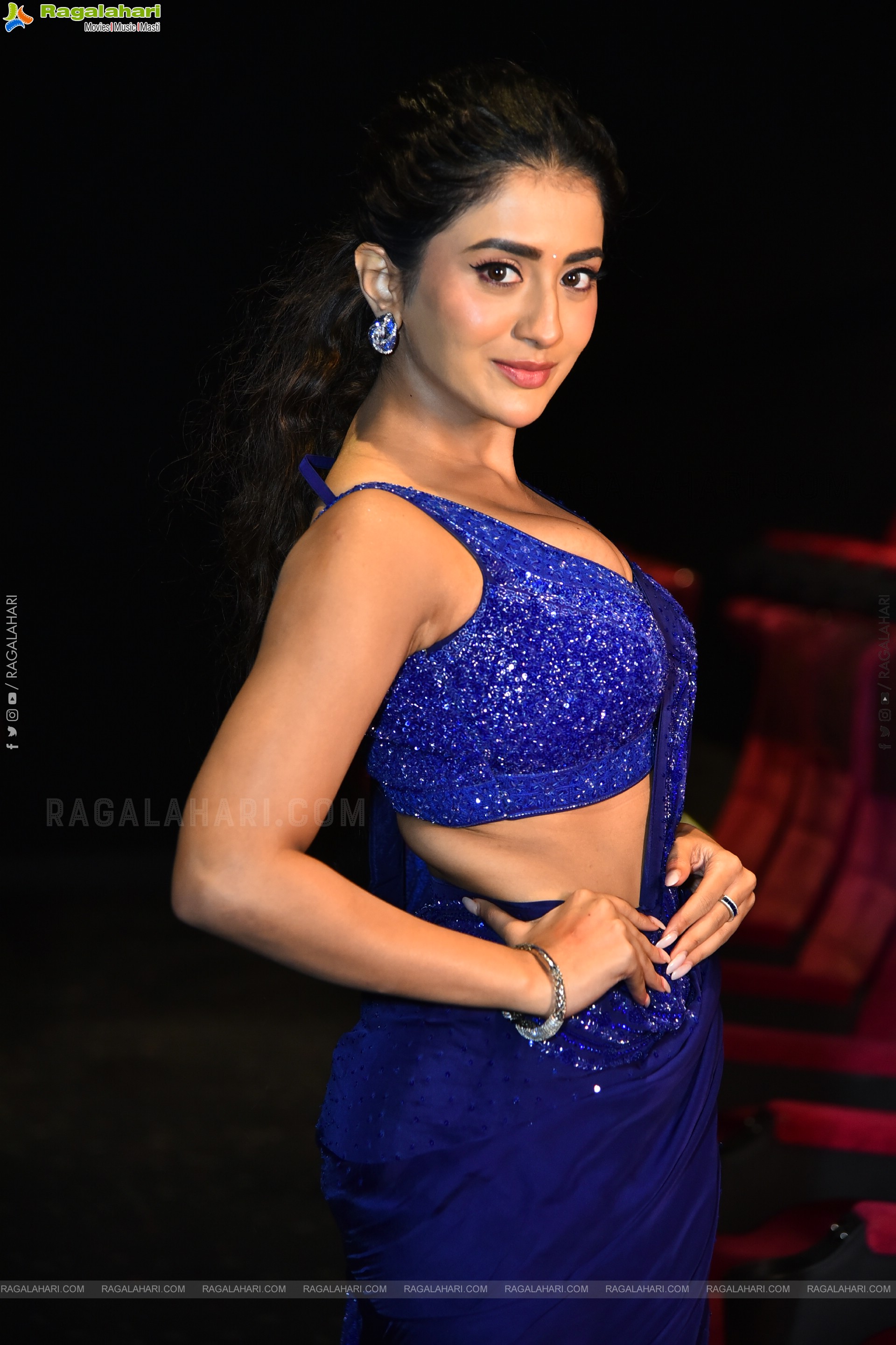Rashi Singh at 3 Roses Season 2 Prerelease Event, HD Gallery