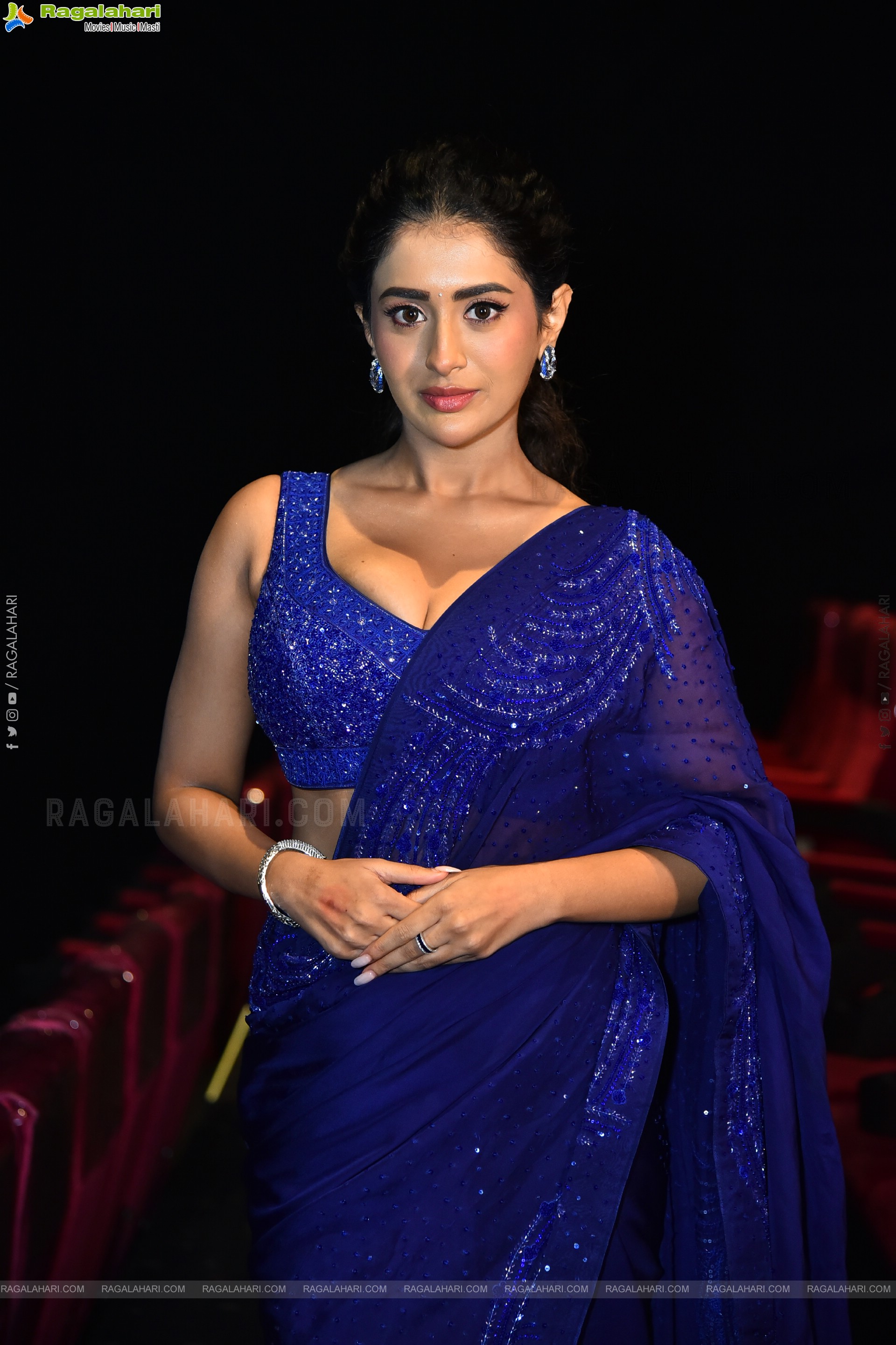 Rashi Singh at 3 Roses Season 2 Prerelease Event, HD Gallery