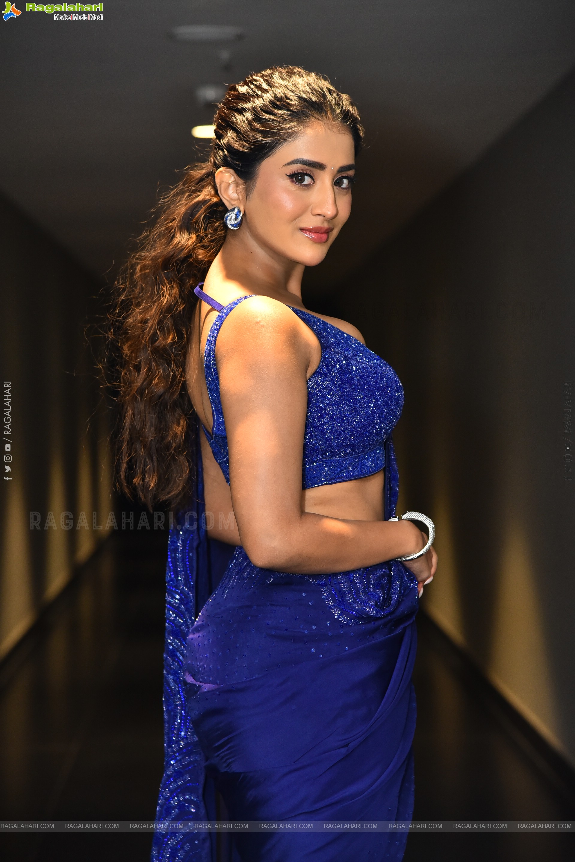 Rashi Singh at 3 Roses Season 2 Prerelease Event, HD Gallery