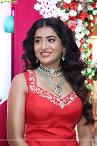 Rashi Singh at Hi Life Exhibition New Year Festive Edition 