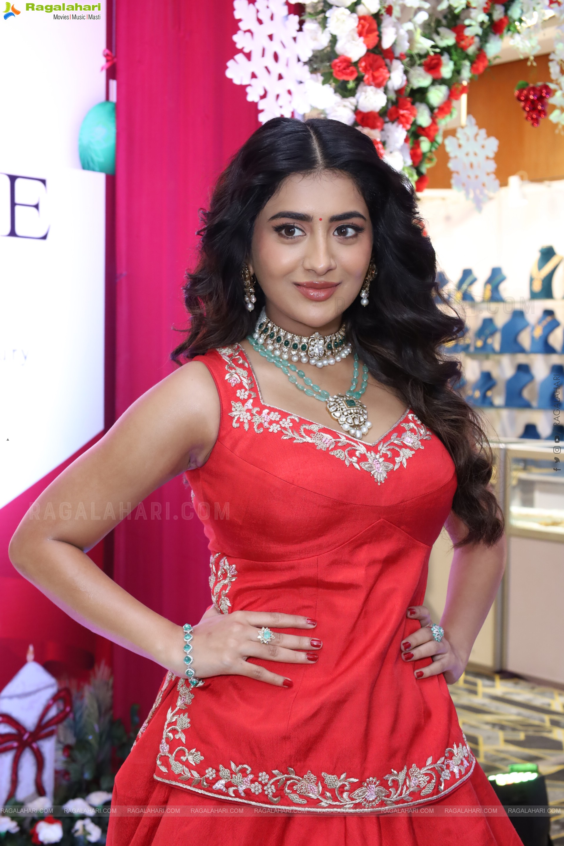 Rashi Singh at Hi Life Exhibition New Year Festive Edition Launch, HD Gallery