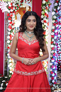 Rashi Singh at Hi Life Exhibition New Year Festive Edition 