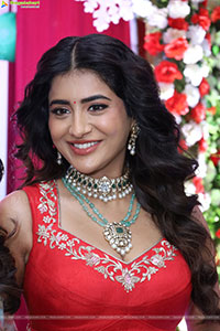 Rashi Singh at Hi Life Exhibition New Year Festive Edition 