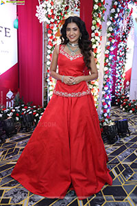 Rashi Singh at Hi Life Exhibition New Year Festive Edition 