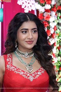 Rashi Singh at Hi Life Exhibition New Year Festive Edition 