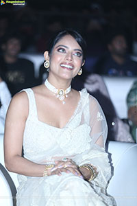 Riddhi Kumar at The Rajasaab Pre Release Event