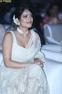 Riddhi Kumar at The Rajasaab Pre Release Event