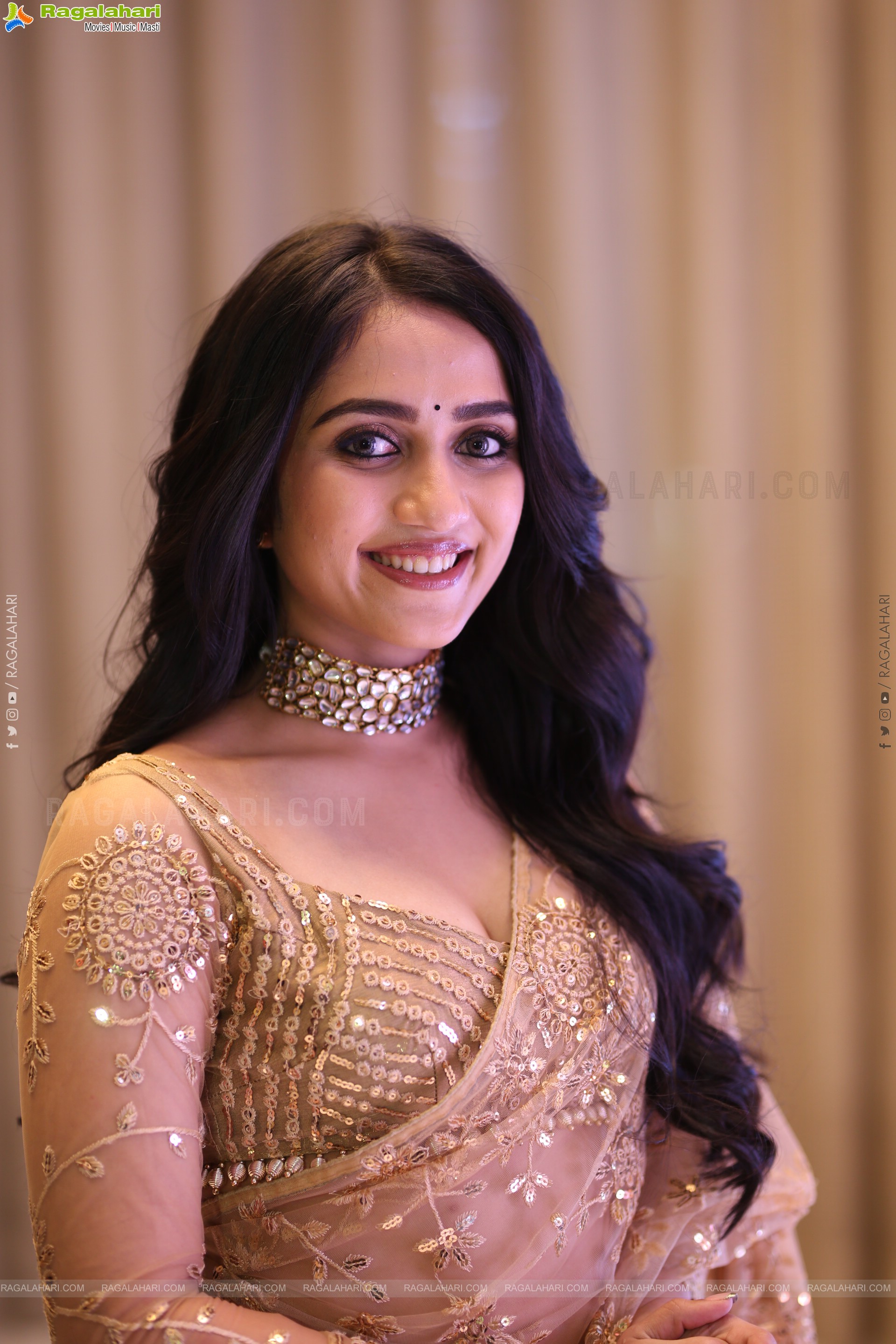 Sakshi Mhadolkar at Mowgli Pre Release Event, HD Gallery