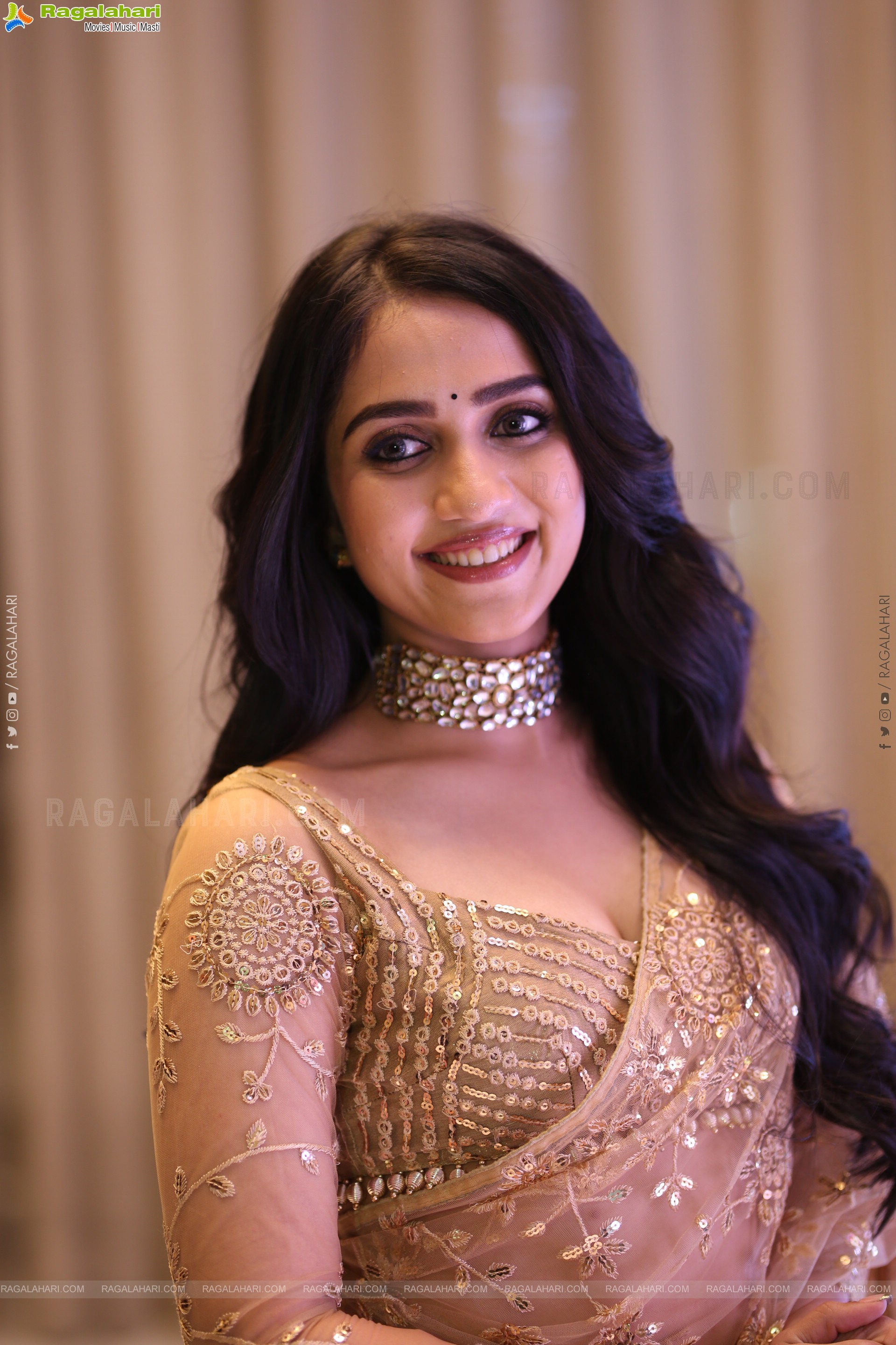 Sakshi Mhadolkar at Mowgli Pre Release Event, HD Gallery