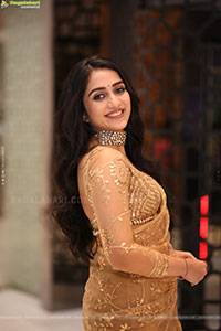 Sakshi Mhadolkar at Mowgli Pre Release Event