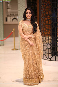 Sakshi Mhadolkar at Mowgli Pre Release Event