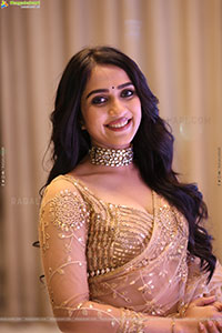 Sakshi Mhadolkar at Mowgli Pre Release Event