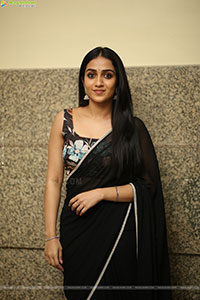 Sakshi Mhadolkar stills in Black Saree, HD Gallery