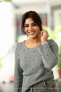 Samyuktha Menon at Akhanda 2 Movie Interview