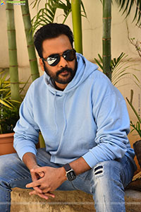 Actor Shivaji at Dhandoraa Movie Interview, HD Gallery