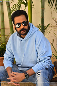 Actor Shivaji at Dhandoraa Movie Interview, HD Gallery