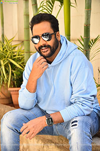 Actor Shivaji at Dhandoraa Movie Interview, HD Gallery