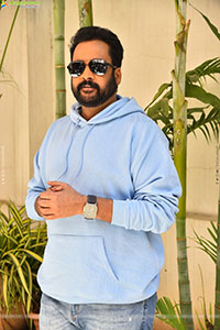 Actor Shivaji at Dhandoraa Movie Interview, HD Gallery