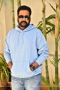 Actor Shivaji at Dhandoraa Movie Interview, HD Gallery