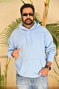 Actor Shivaji at Dhandoraa Movie Interview, HD Gallery