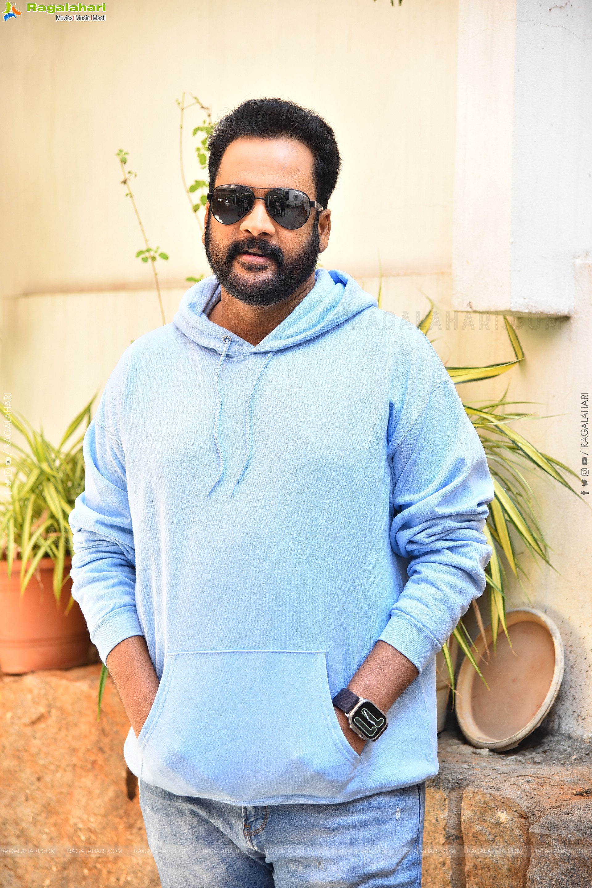 Actor Shivaji at Dhandoraa Movie Interview, HD Gallery