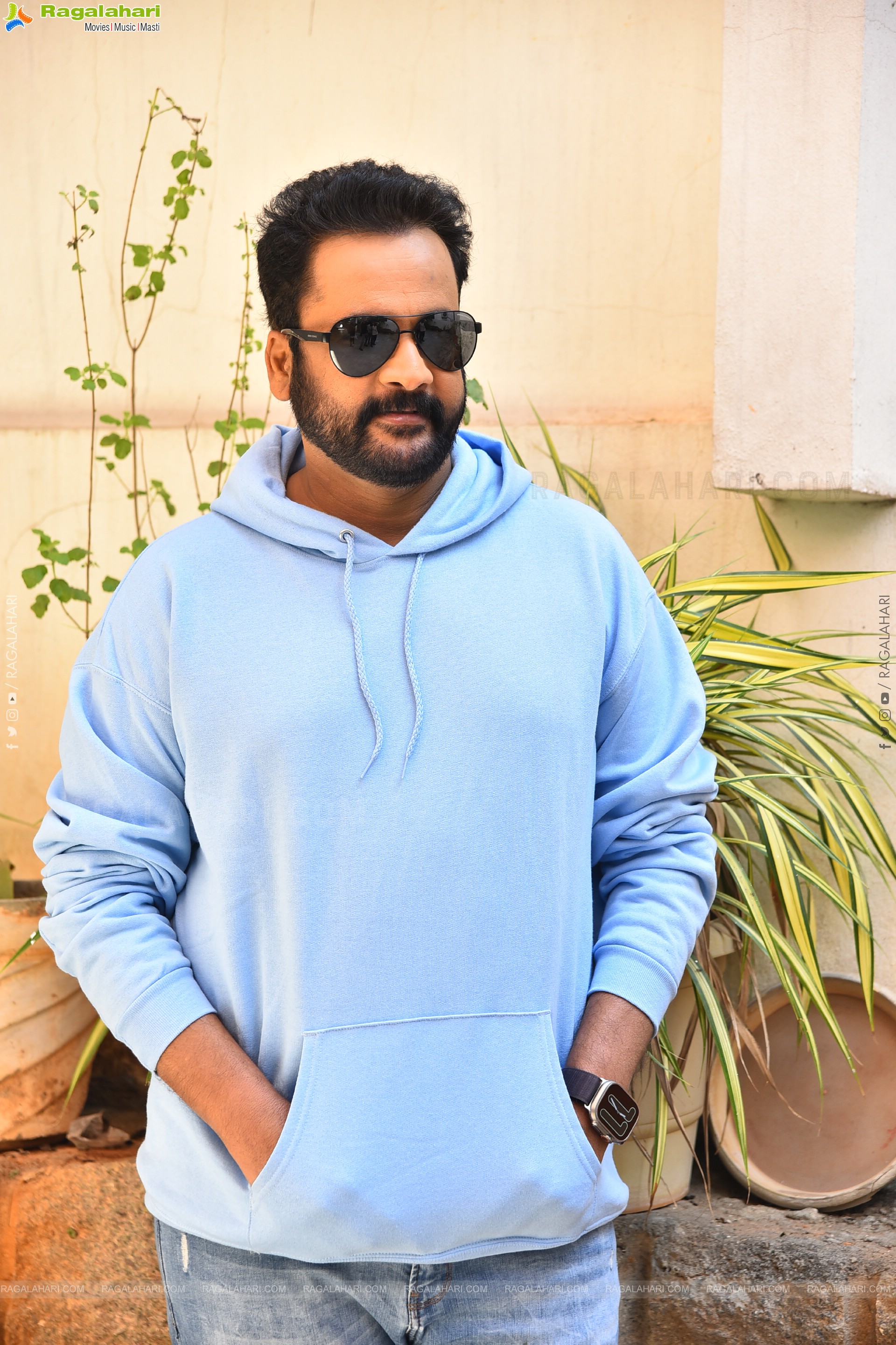 Actor Shivaji at Dhandoraa Movie Interview, HD Gallery