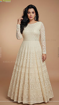 Supriya Pillai Glamorous Photoshoot Stills, HD Gallery