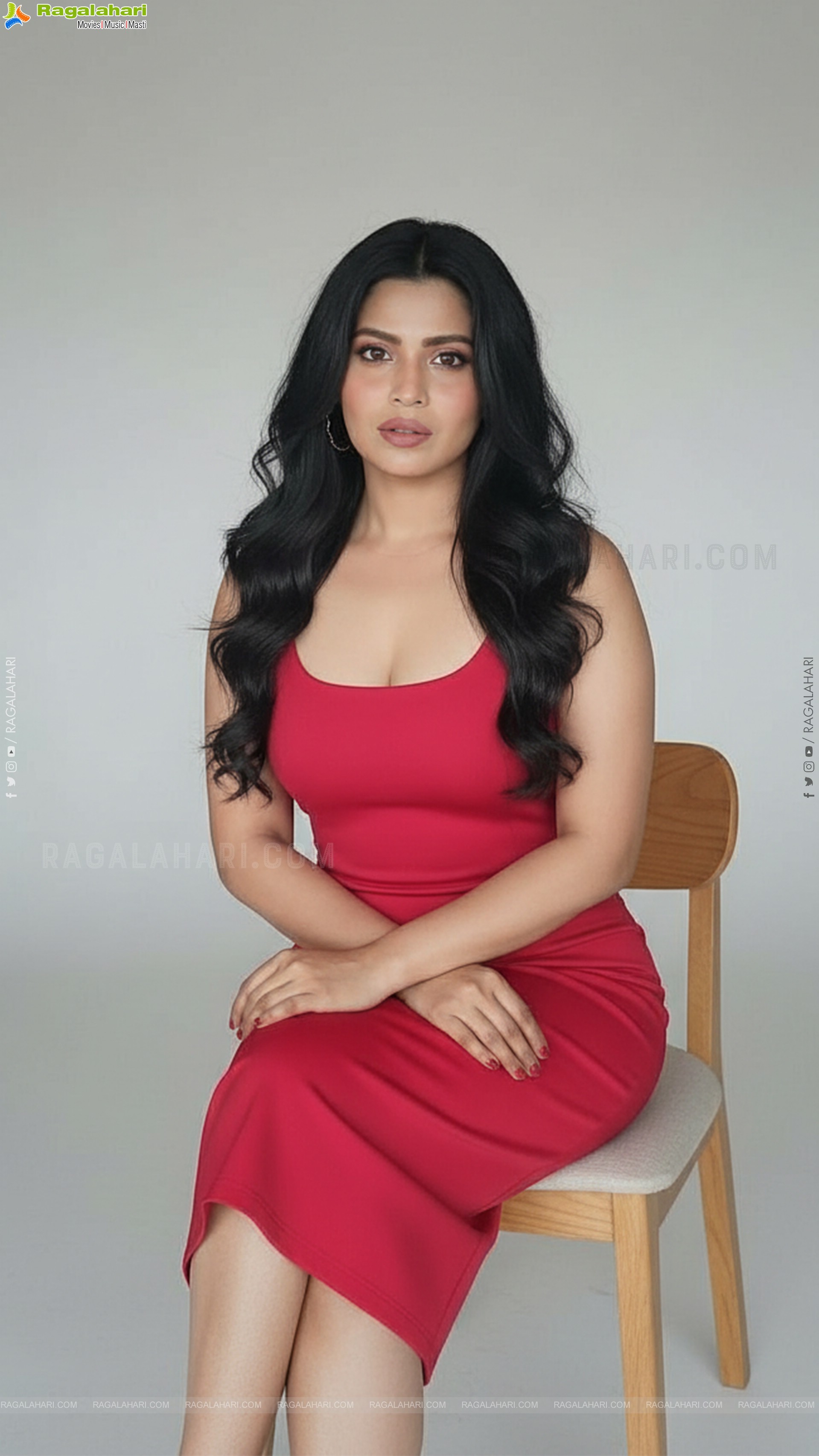 Supriya Pillai Glamorous Photoshoot Stills, HD Gallery