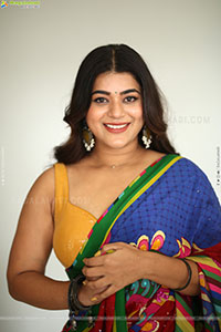 Yamini Bhaskar at Psych Siddhartha Trailer Launch