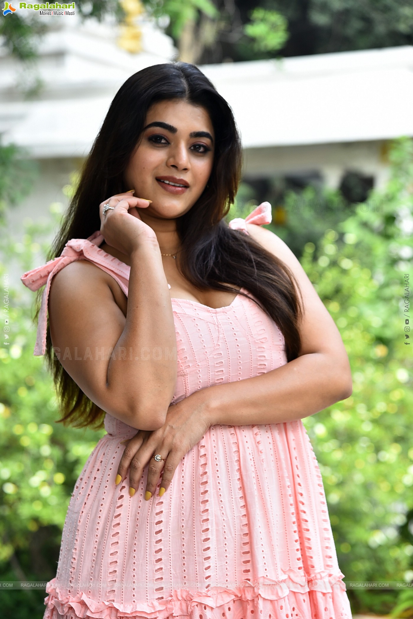 Yamini Bhaskar at Psych Siddhartha Interview, HD Gallery