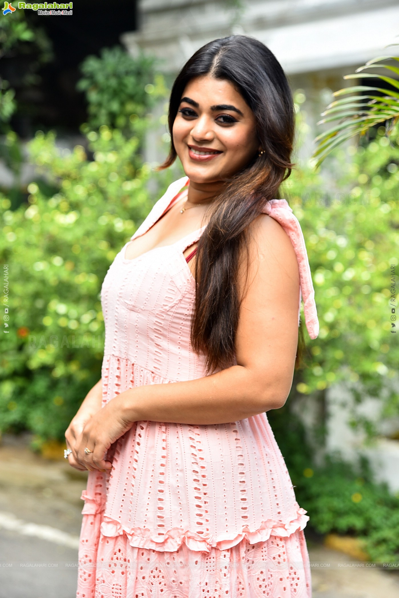Yamini Bhaskar at Psych Siddhartha Interview, HD Gallery