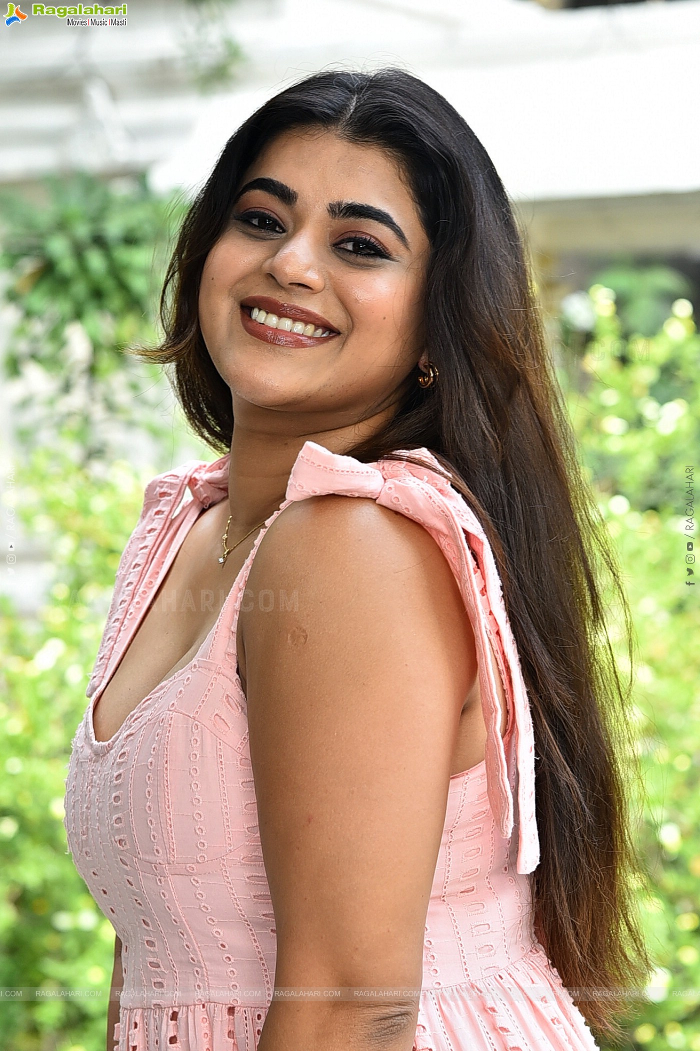 Yamini Bhaskar at Psych Siddhartha Interview, HD Gallery