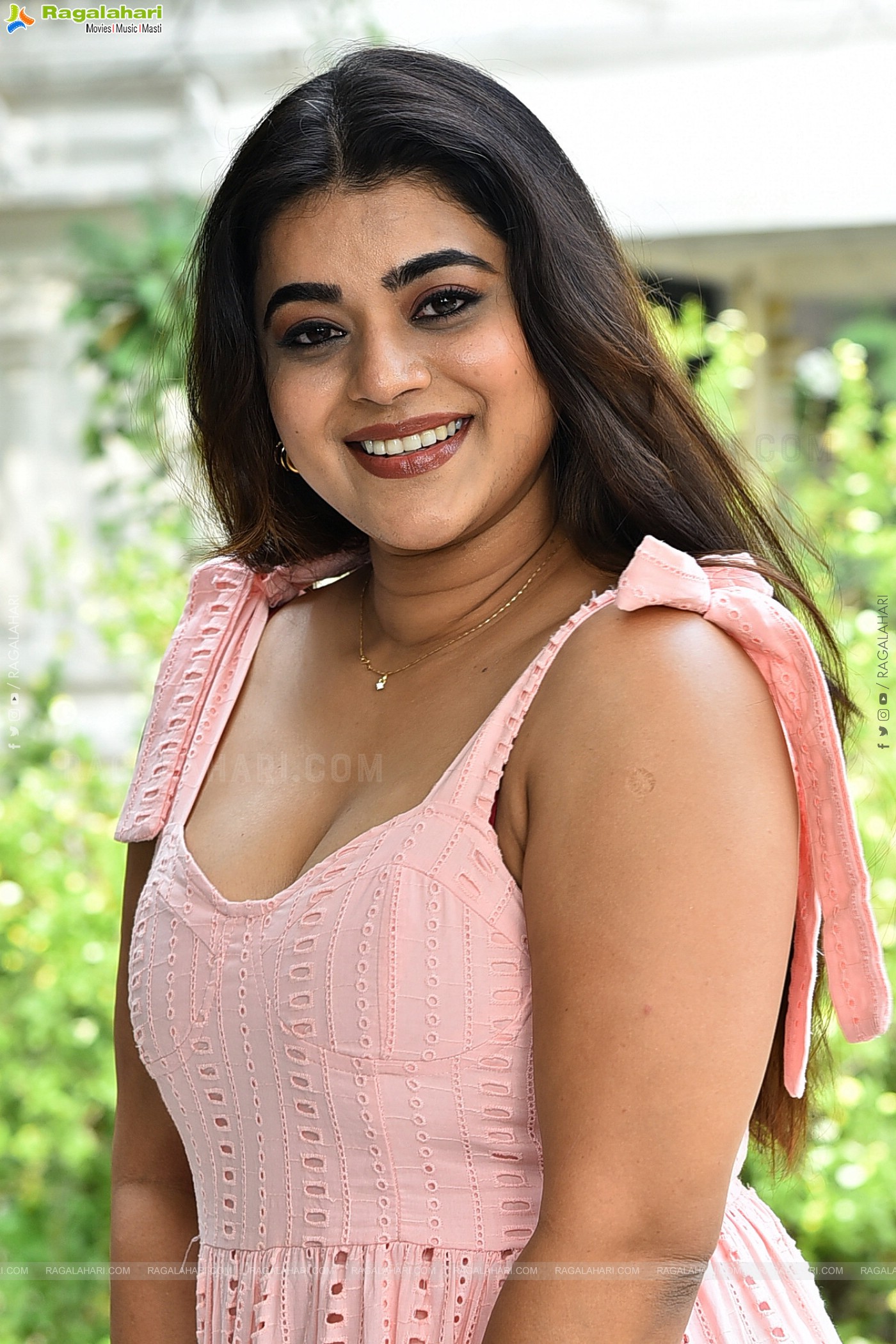 Yamini Bhaskar at Psych Siddhartha Interview, HD Gallery