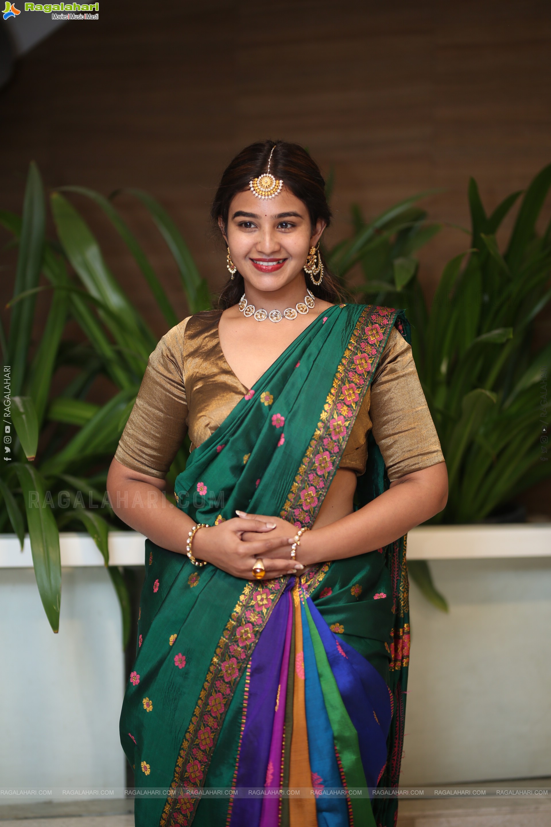 Yashna Muthuluri Latest Photoshoot Stills, HD Gallery