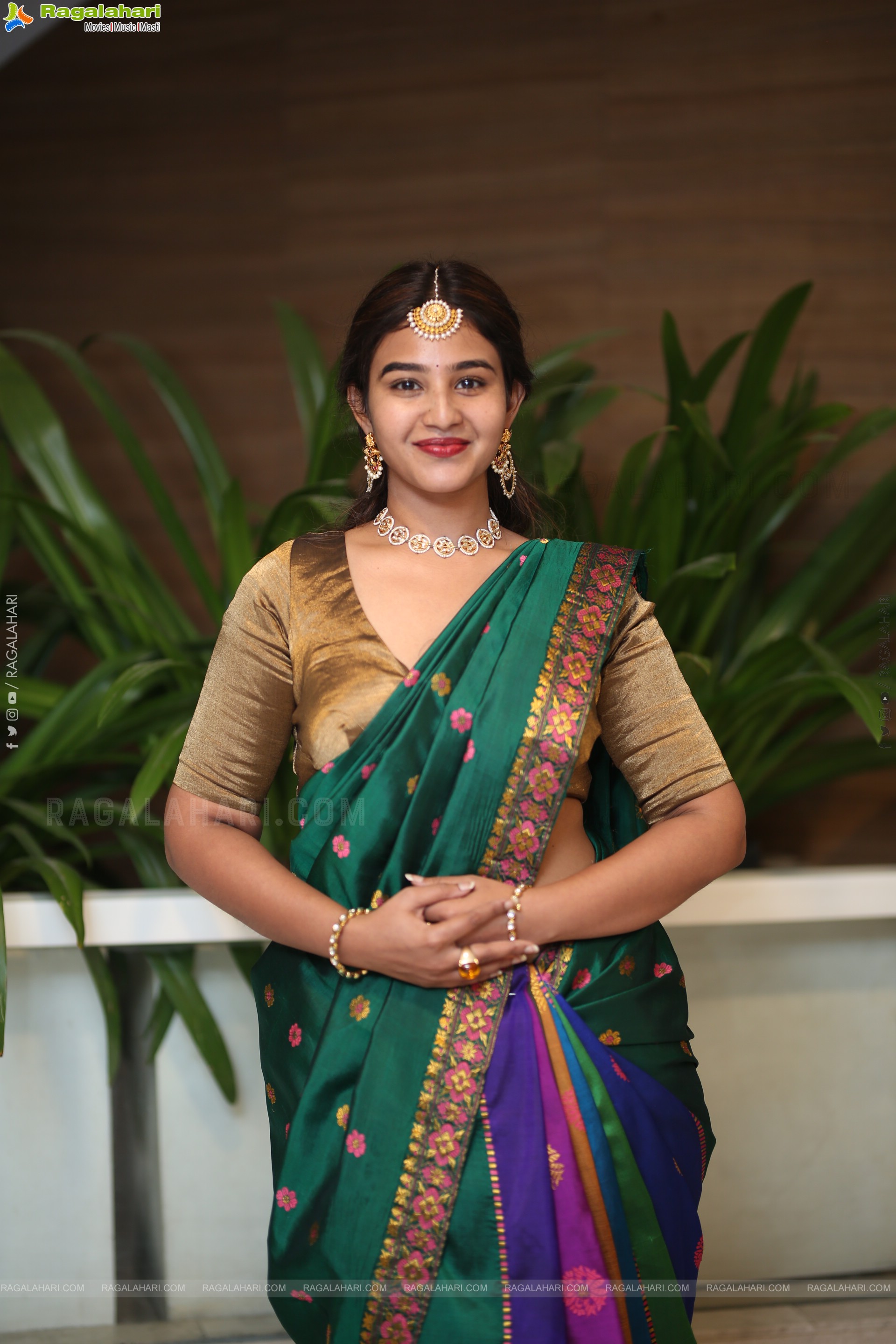 Yashna Muthuluri Latest Photoshoot Stills, HD Gallery