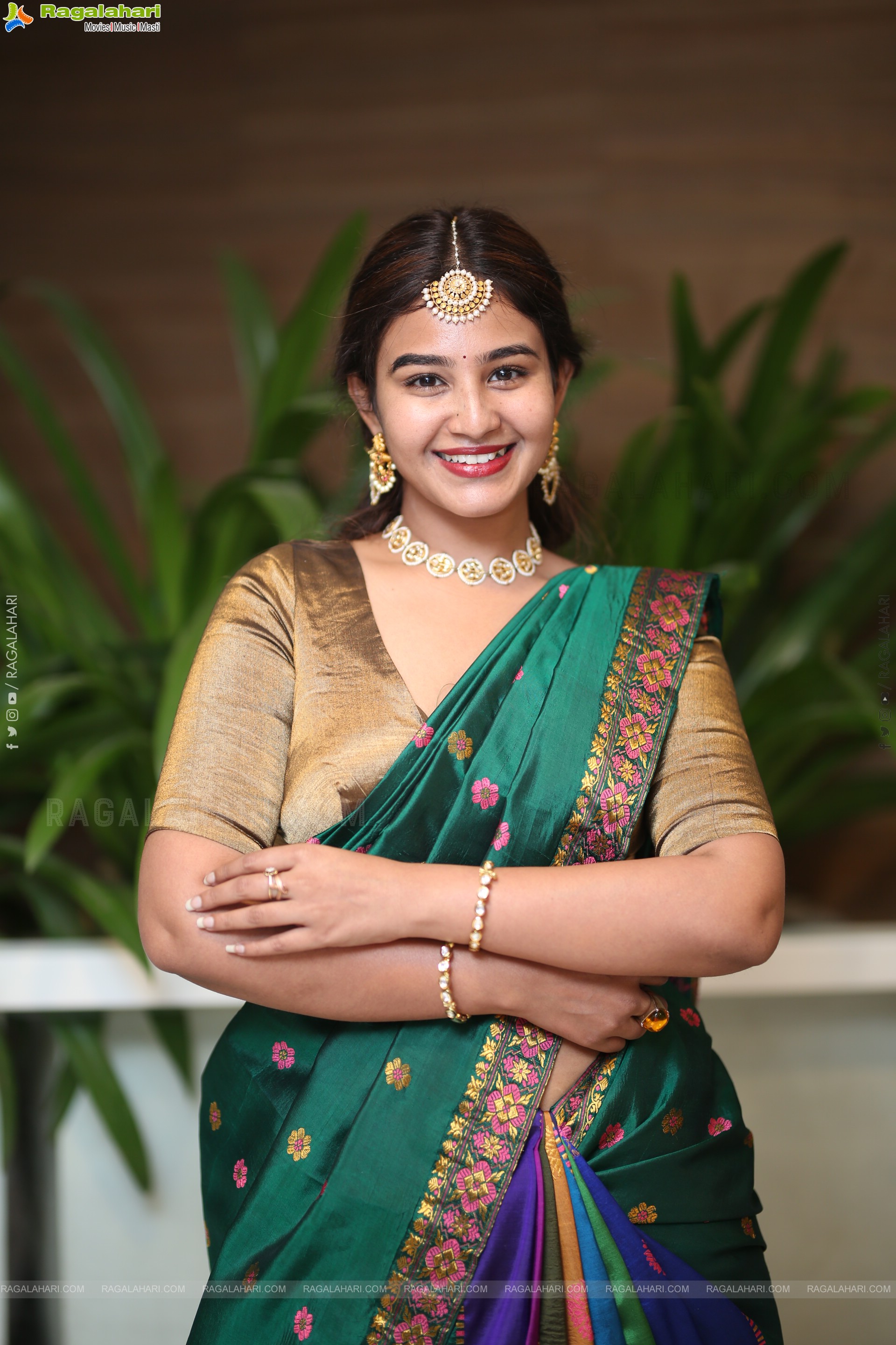 Yashna Muthuluri Latest Photoshoot Stills, HD Gallery