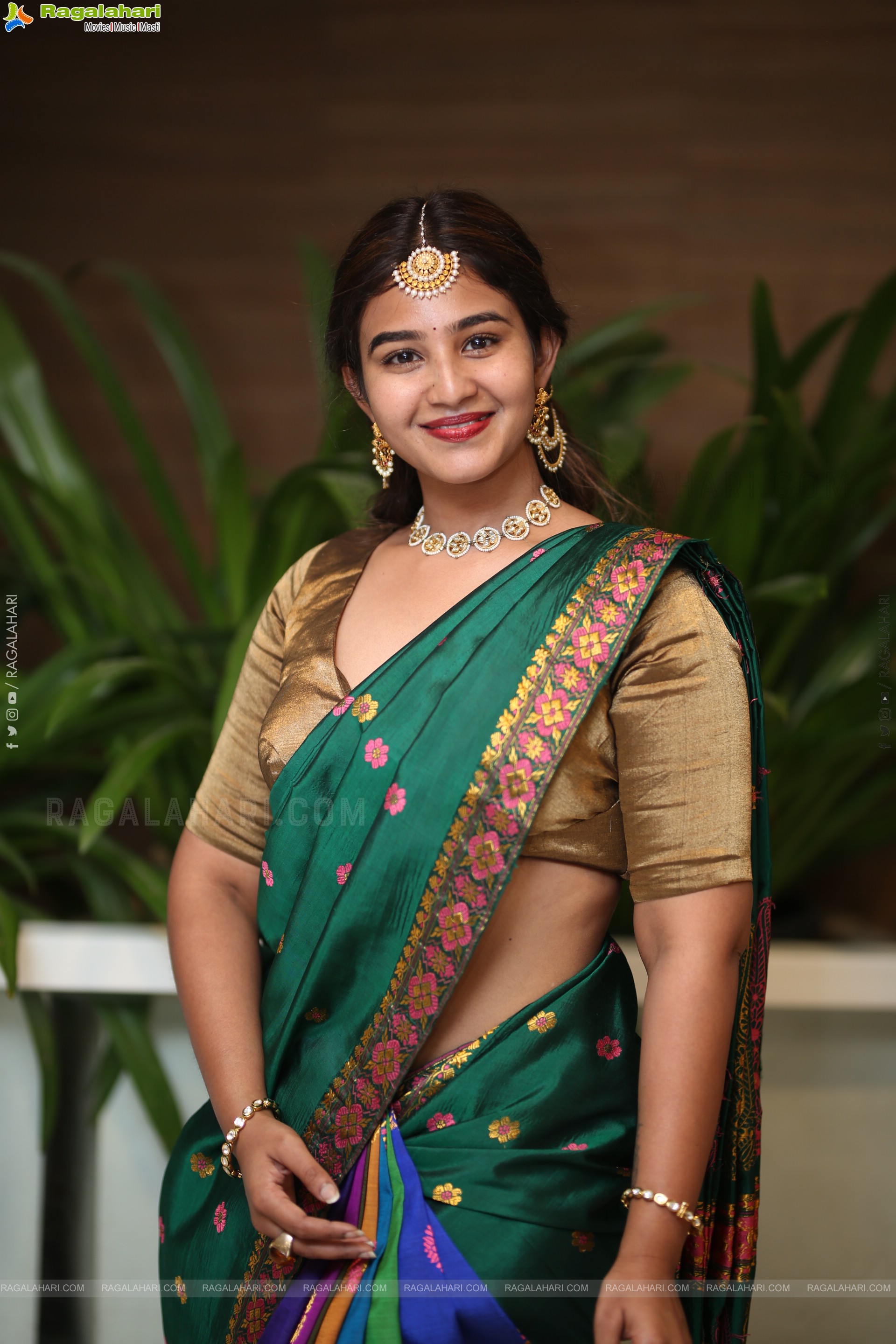 Yashna Muthuluri Latest Photoshoot Stills, HD Gallery