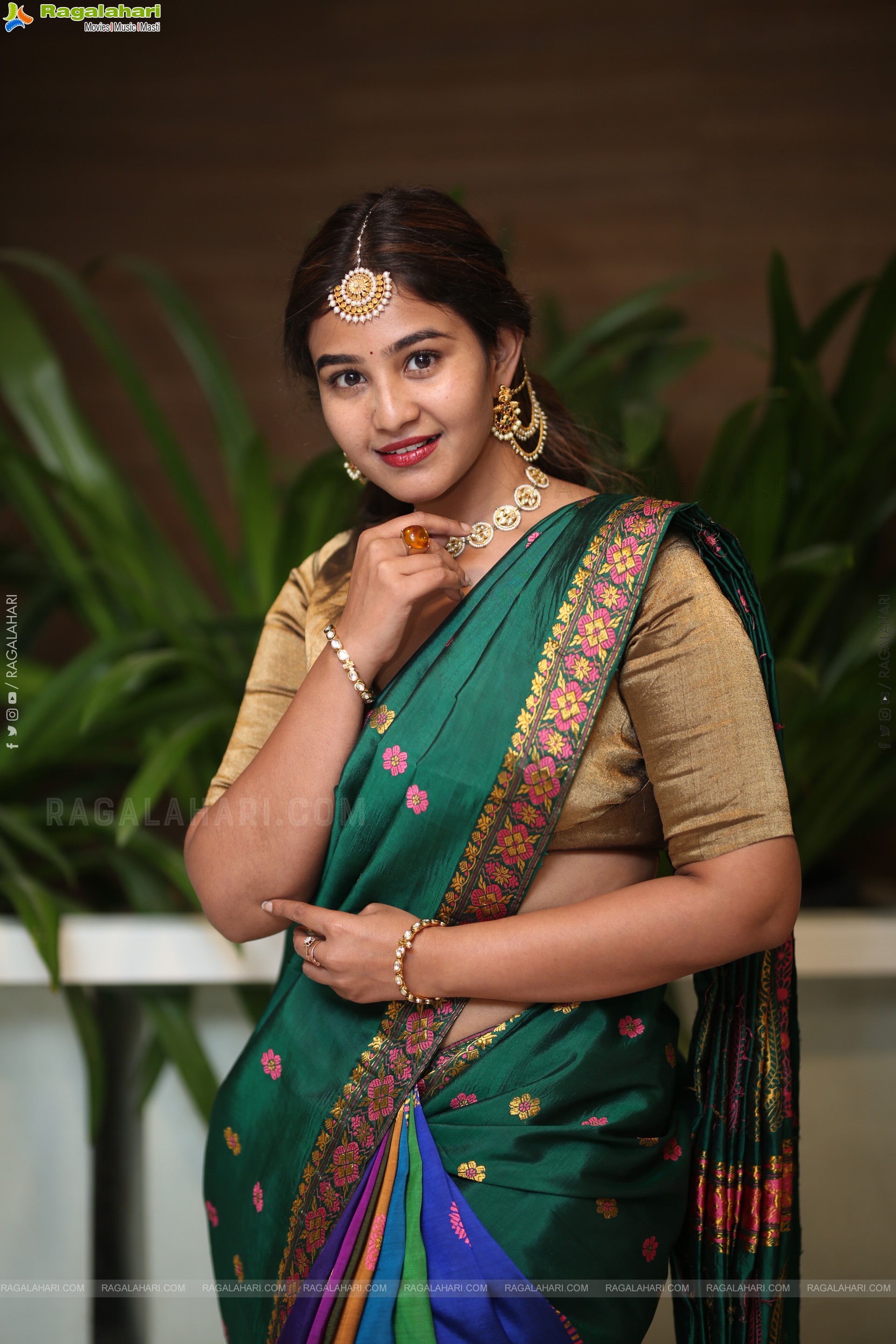 Yashna Muthuluri Latest Photoshoot Stills, HD Gallery