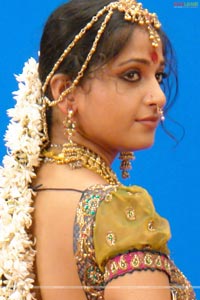Anushka, Deepak