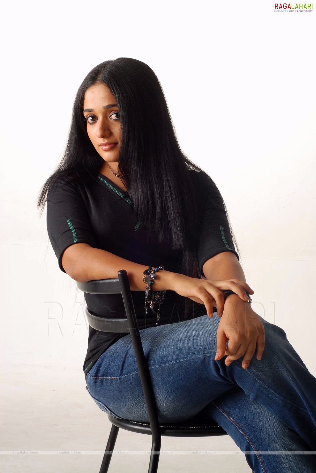 Kavya Madhavan